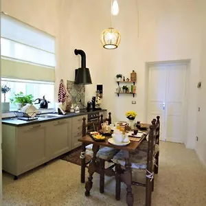 https://la-casetta-palermo-90139-2.palermohotels.org
